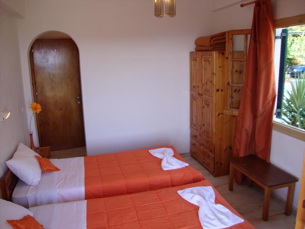 Ipsia Apartments Paleokastritsa Zimmer foto